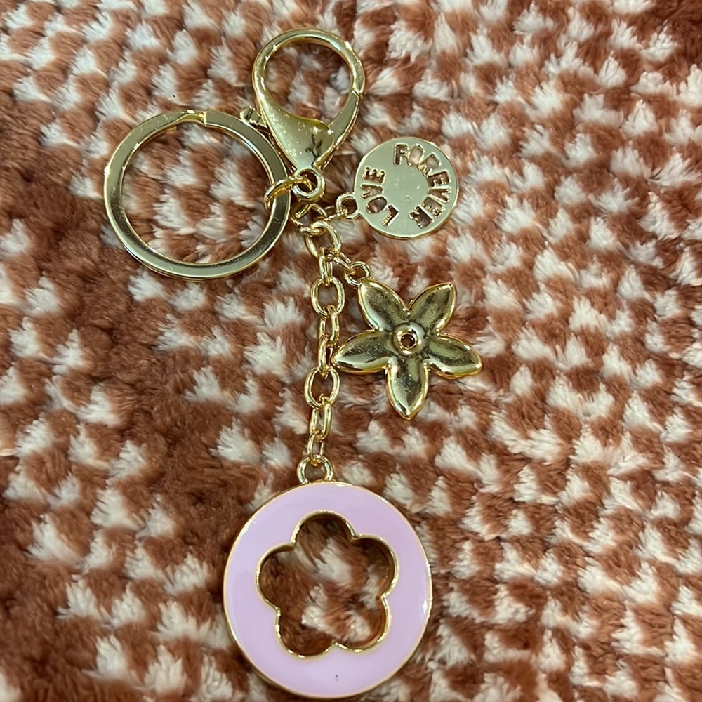 Unbranded Keychain Gold Hardware Lavender Three Charm & Hook W Key Holder Chain - Picture 4 of 16